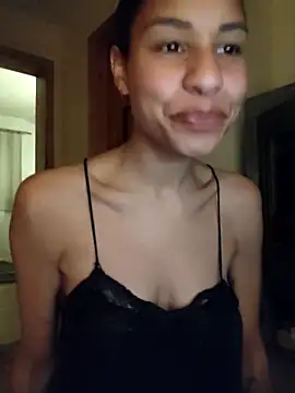 YaraEstelle online show from March 3, 8:04 pm