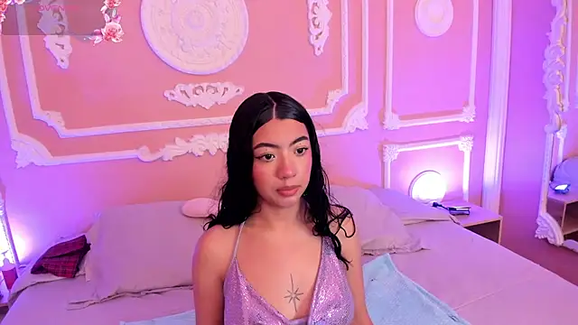 LiaLovet online show from May 4, 8:34 pm