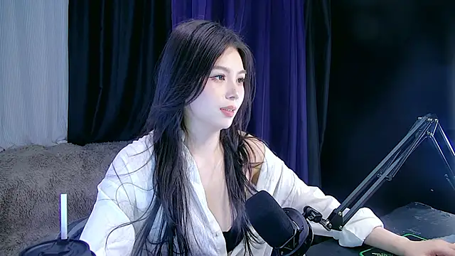 yoyo-o88 online show from February 11, 1:01 pm