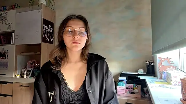 Miaaa Moon online show from May 3, 3:04 pm