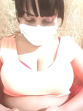 MidnightVibes  online show from May 11, 4:48 pm