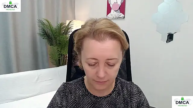 MONA W online show from July 1, 10:59 am