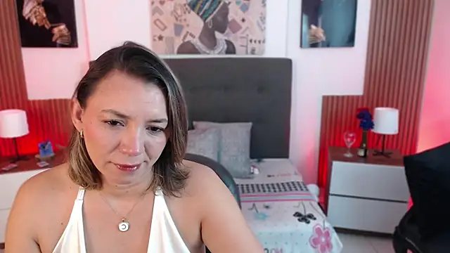 milfsecret69 online show from May 13, 10:54 am