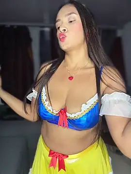 LunaHeat online show from May 22, 11:25 pm