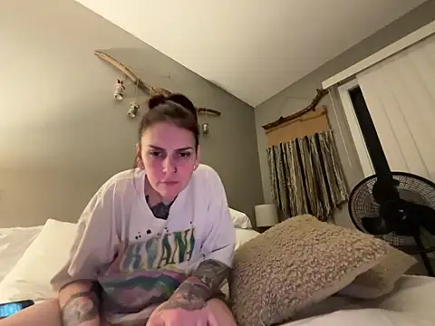 Sexysanka online show from February 18, 8:13 am