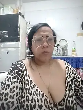 Oliviia williams online show from April 3, 1:42 pm