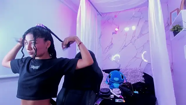 Bella Miller1  online show from April 7, 3:47 pm