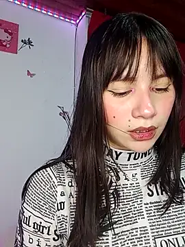 MikasaxX  online show from April 6, 12:21 am