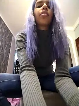 AlanaHouston online show from May 12, 4:21 am