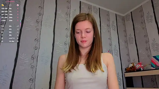 SueFerreyra online show from May 13, 8:09 am