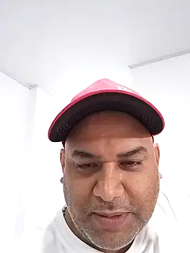 wessAndSandri online show from March 16, 8:02 pm