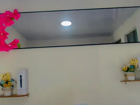 Darianna Atehortua online show from April 10, 9:54 pm