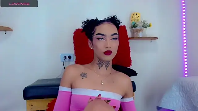 Darianna Atehortua online show from March 3, 9:43 pm