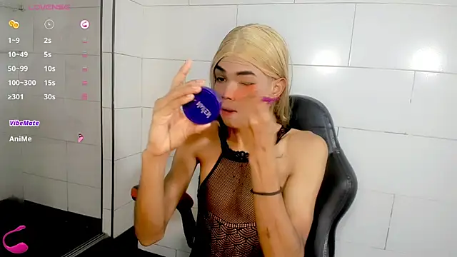 Karol Vanessa   online show from May 10, 5:04 pm
