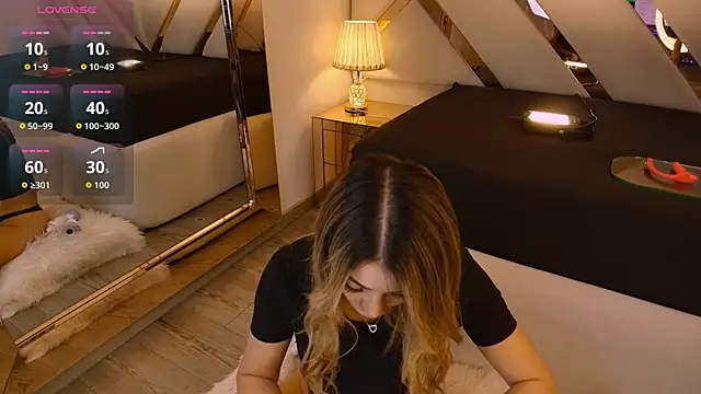 Nia Crawford online show from April 3, 4:10 am