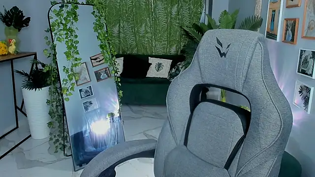 MaoqiBeverly online show from May 19, 8:21 am