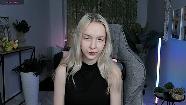 MaoqiBeverly online show from March 15, 7:43 am