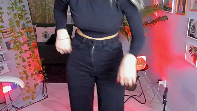 MaoqiBeverly online show from March 29, 8:57 am