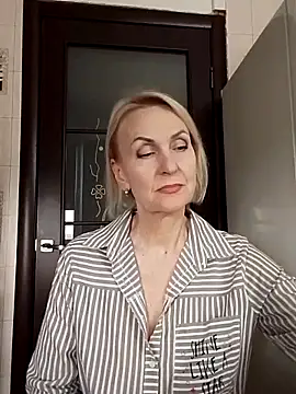 MichelleSolis online show from May 13, 1:39 pm