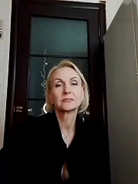 MichelleSolis online show from March 10, 7:40 pm