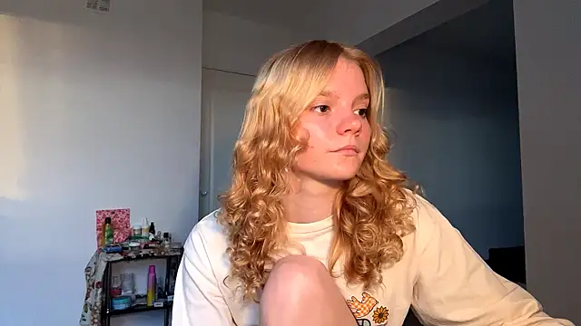 Tiffany Muse online show from April 5, 3:16 am