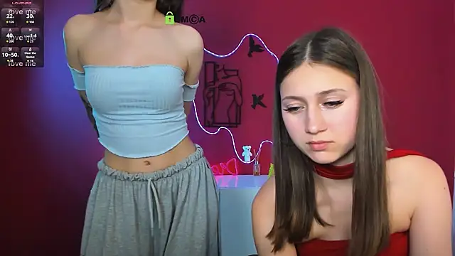arianaa cat online show from May 16, 11:59 pm