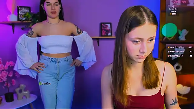 arianaa cat online show from May 24, 11:47 pm