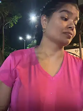 moonhelen online show from May 22, 1:58 am