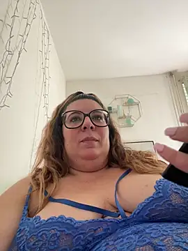 JasmineGlow7 online show from May 24, 2:38 pm