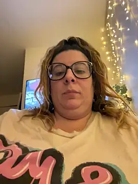JasmineGlow7 online show from May 17, 9:47 pm