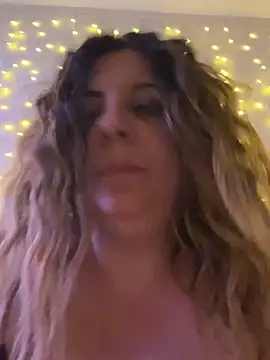 JasmineGlow7 online show from May 11, 9:12 pm