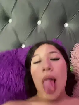 DULCE MARIA EF online show from March 26, 2:30 pm