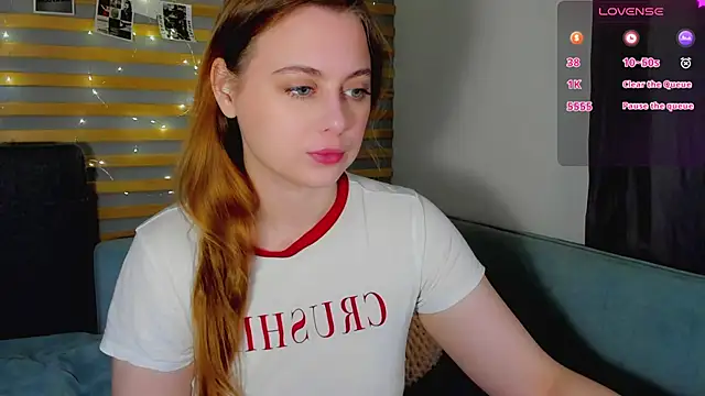 Alice Wanderr online show from March 4, 1:34 am