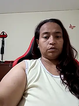 BustySexy Nataly online show from May 4, 8:29 am