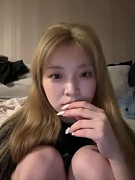 Rabbit-15 online show from May 18, 1:06 pm