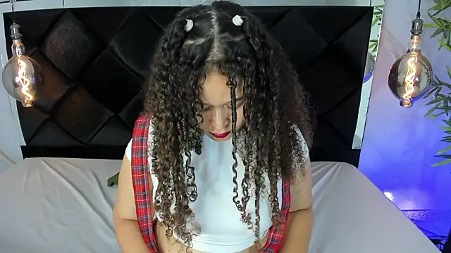 IrinaVoshh  online show from March 10, 7:29 pm