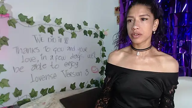 astrid miller 1 online show from March 13, 6:26 am