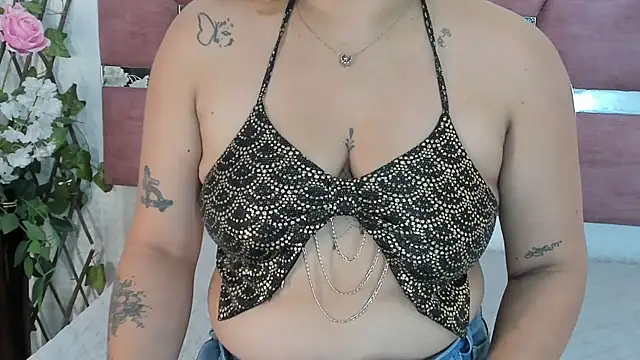 GrettaRouse online show from May 23, 7:01 pm