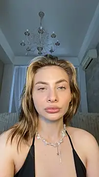 Lissy Liss online show from May 14, 3:18 pm