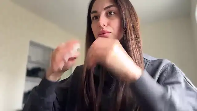 LiluMartiznir online show from March 31, 10:48 am