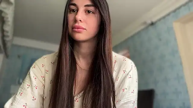 LiluMartiznir online show from May 20, 8:11 am