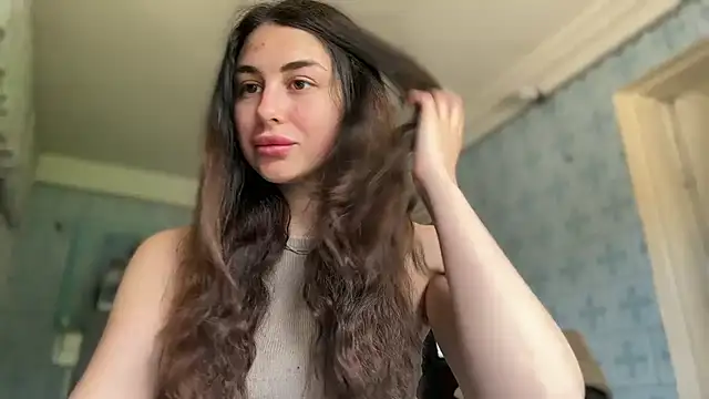 LiluMartiznir online show from May 11, 11:34 am