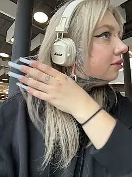 Chiibi online show from March 25, 9:56 am