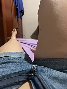 morenalinda22 online show from April 19, 7:38 pm