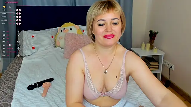 MaryClars online show from May 13, 9:04 am