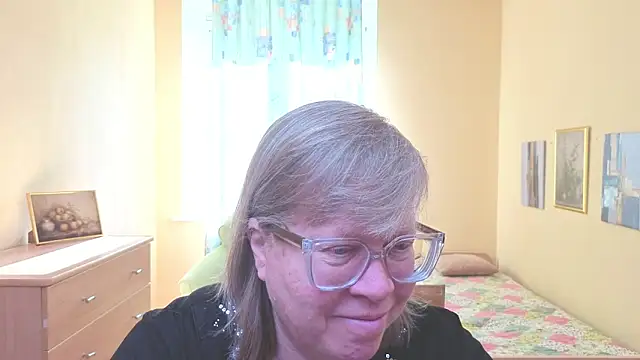 Emma Eclipsee online show from March 14, 11:33 am