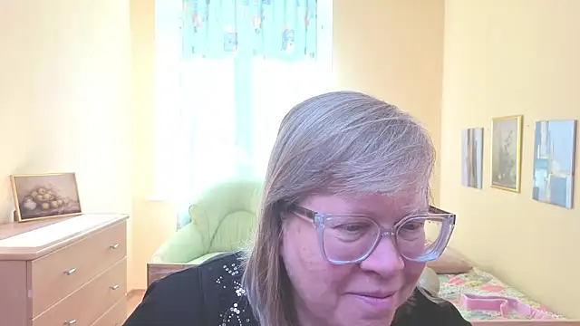 Emma Eclipsee online show from March 15, 11:34 am