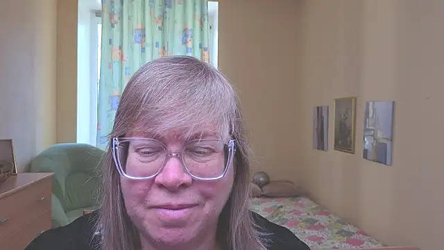 Emma Eclipsee online show from March 25, 7:00 am