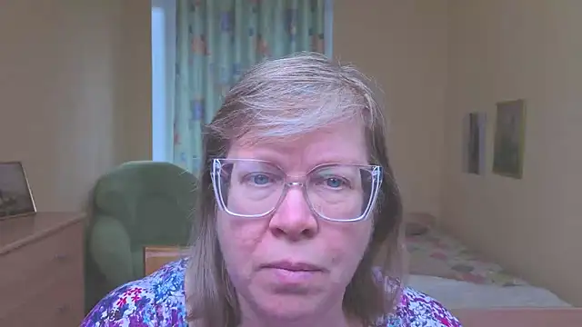 Emma Eclipsee online show from April 5, 12:26 pm