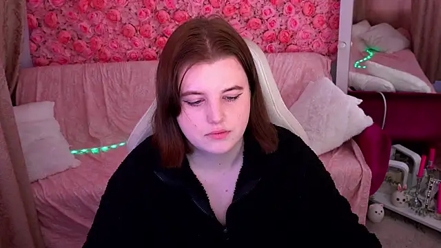 KristiFoxy online show from March 5, 6:42 am